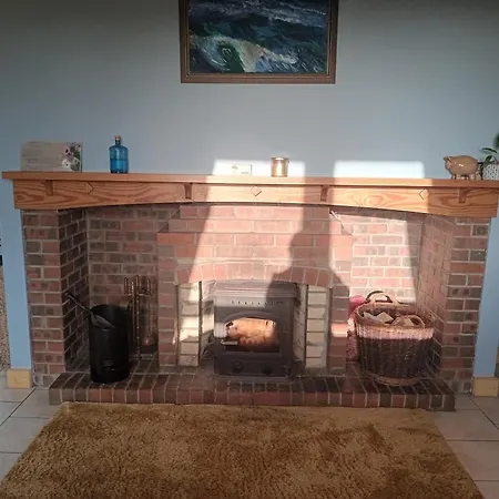 Coastal Village Retreat * Castletownshend